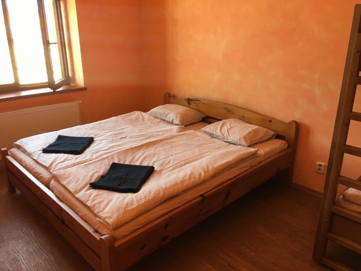 Cb Rooms/Bed&Soup Ceske Budejovice Dış mekan fotoğraf