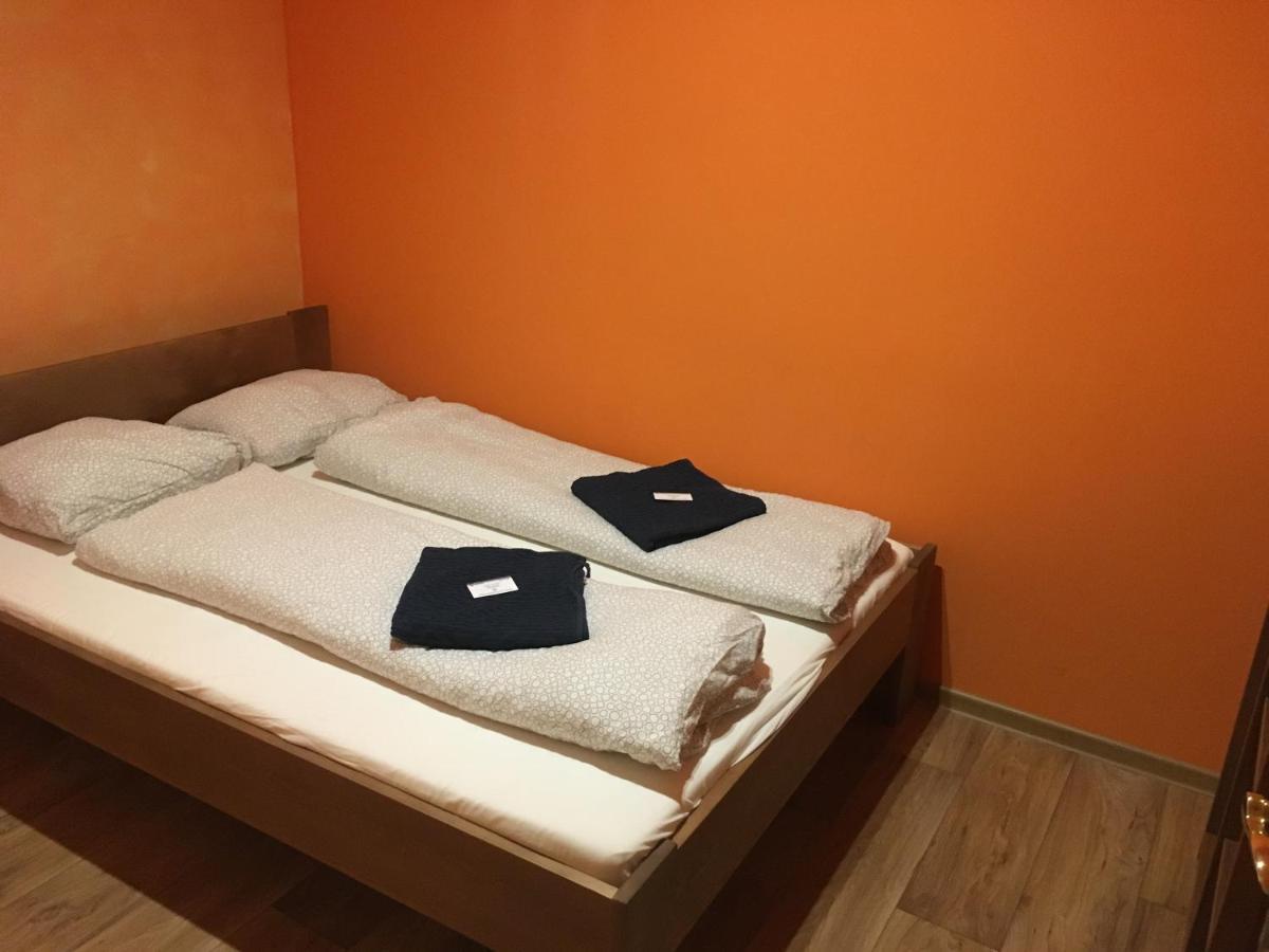 Cb Rooms/Bed&Soup Ceske Budejovice Dış mekan fotoğraf