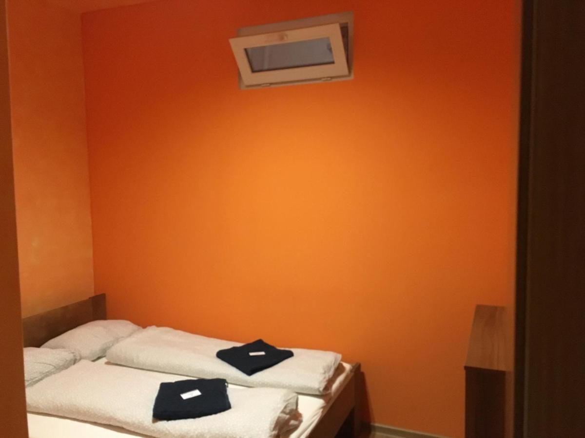 Cb Rooms/Bed&Soup Ceske Budejovice Dış mekan fotoğraf